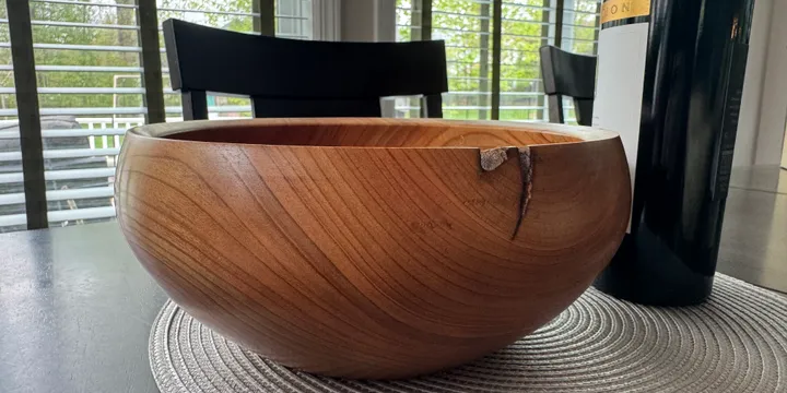 Cherry Wood Bowl — Natural Check, Warm Grain, Dining Table Ready